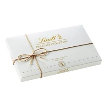 Csokoládé LINDT Hochfein Pralinés vegyesdesszert 120 g Csokoládé LINDT Hochfein Pralinés vegyesdesszert 120 g